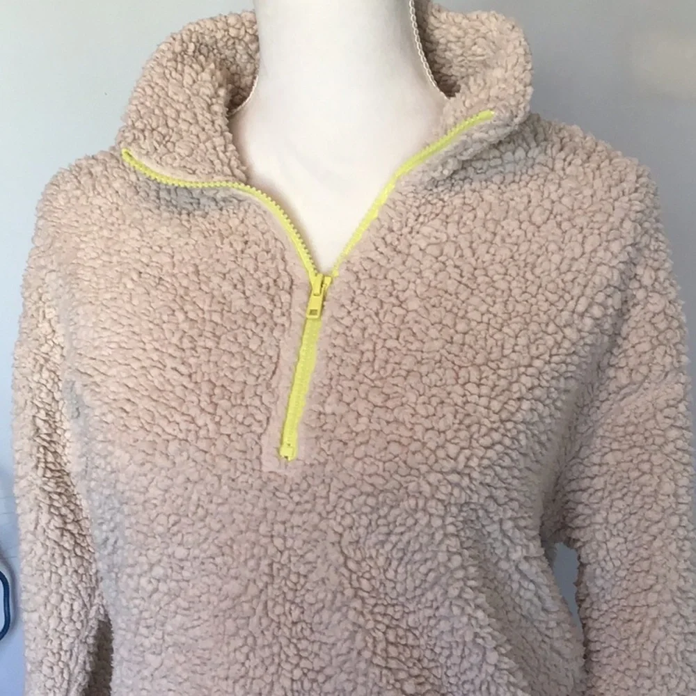 WILD FABLE Women's SHERPA PULLOVER - Picture 6 of 12